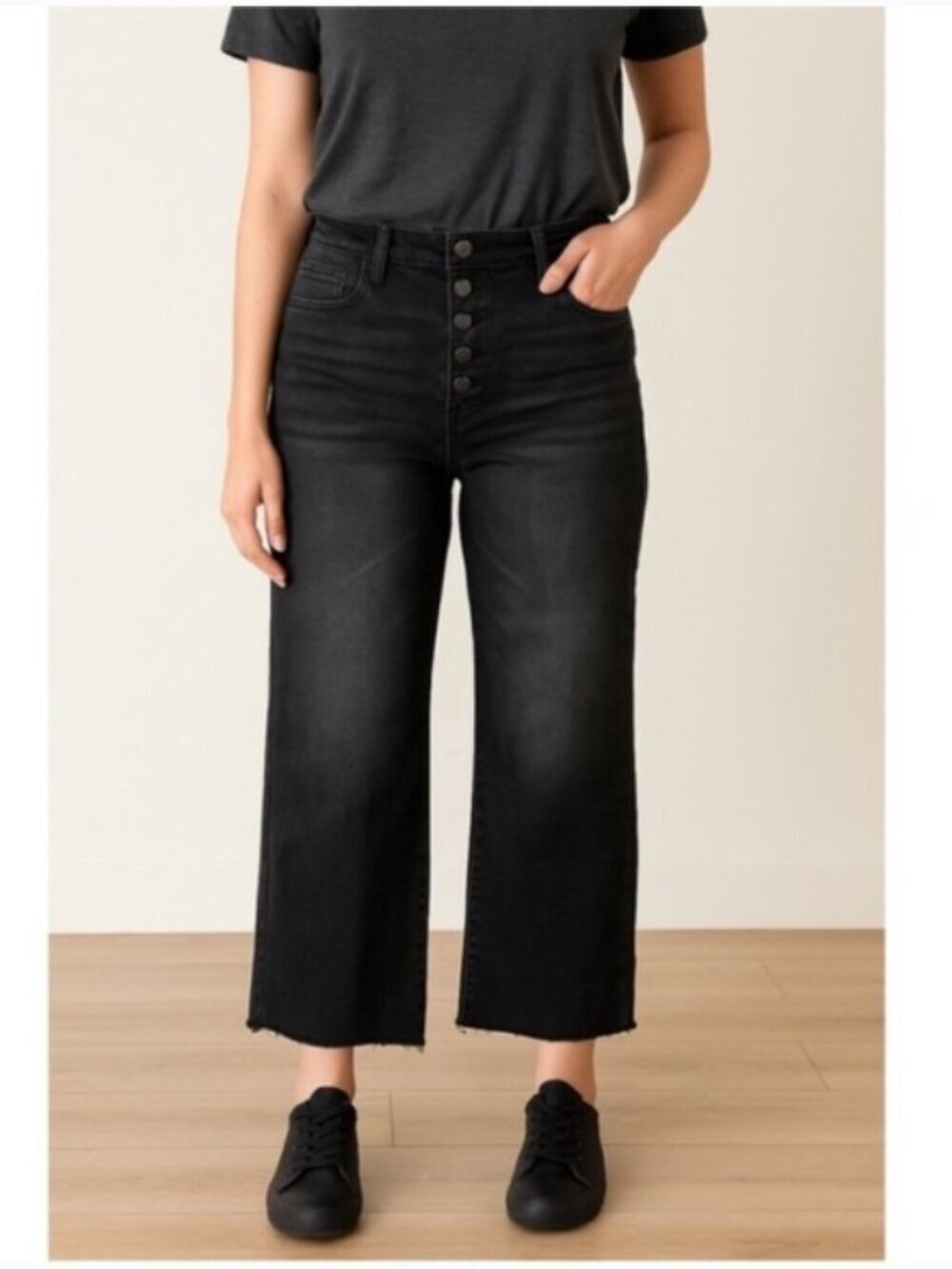 Judy Blue High Rise Button Fly Wide Leg Raw Hem Washed Black Jeans Sz 32
